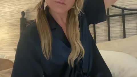 IM TRYNG online show from 03.24.26