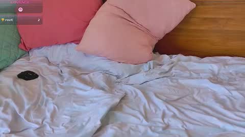 Snapshot of blondiesweet chatting on 10.15.25 Sasha online show from 10.15.25