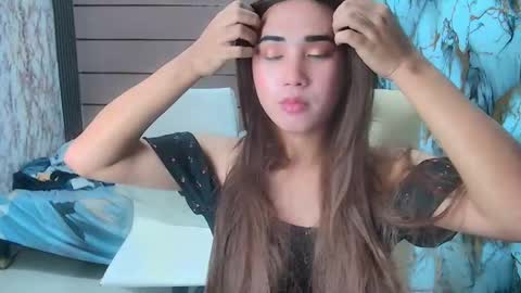 blondina_twinx online show from 05.20.26