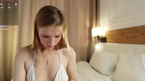 Snapshot of blondoll chatting on 07.06.26 blondoll online show from 07.06.26