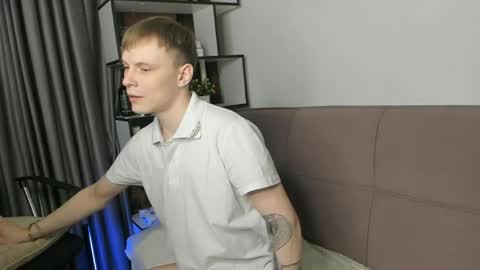 Snapshot of blondvibe chatting on 04.21.26 Alik online show from 04.21.26