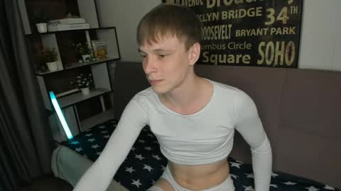 Snapshot of blondvibe chatting on 05.19.26 Alik online show from 05.19.26