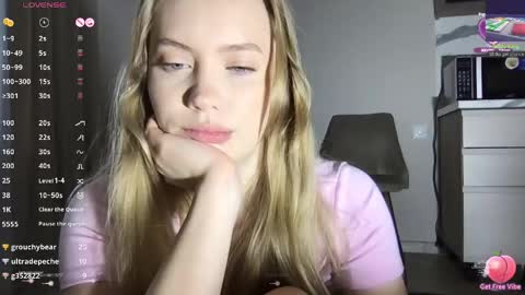 Blondy bunny online show from 03.26.26