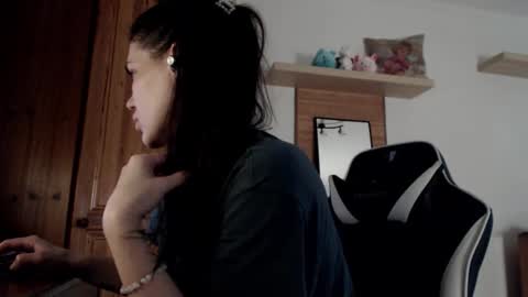 Snapshot of blondyelena chatting on 02.09.26 blondyelena online show from 02.09.26