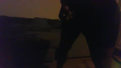 Snapshot of blongd2 chatting on 10.26.25 blongd2 online show from 10.26.25