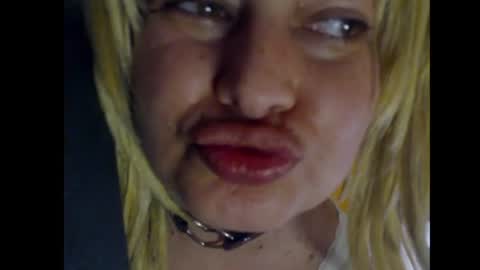 Snapshot of blontsex chatting on 07.15.26 Blontsex online show from 07.15.26