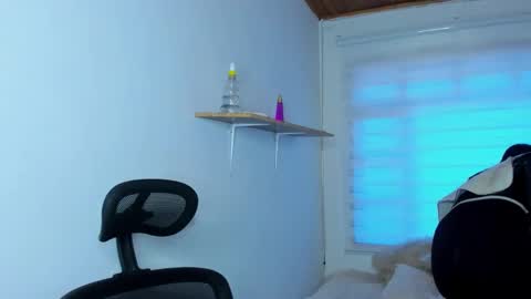 bloom_flower1 online show from 12.01.25