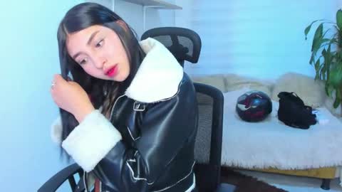 bloom_flower1 online show from 12.03.25