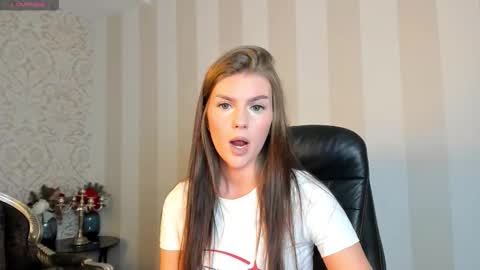 Snapshot of bloomingofvanessa chatting on 02.13.26 Vanessa online show from 02.13.26