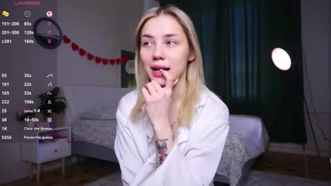 Adeline online show from 03.09.26