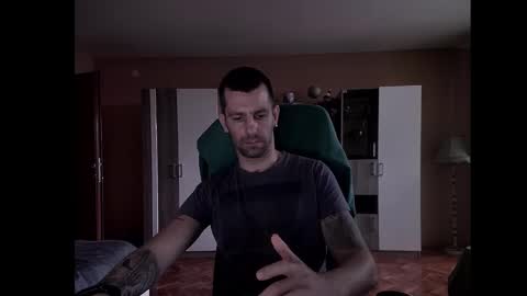 Runaway online show from 01.03.25