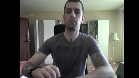 Runaway online show from 01.09.25