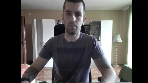 Runaway online show from 01.10.25