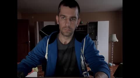 Runaway online show from 02.09.25