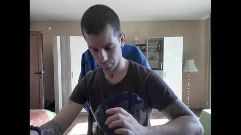 Runaway online show from 02.13.25