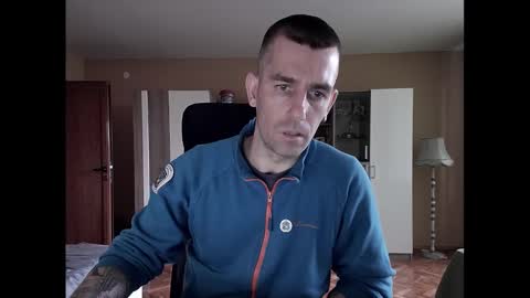 Runaway online show from 03.10.25