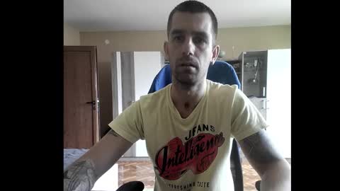 Runaway online show from 10.15.25