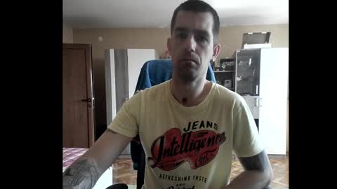 Runaway online show from 04.19.26