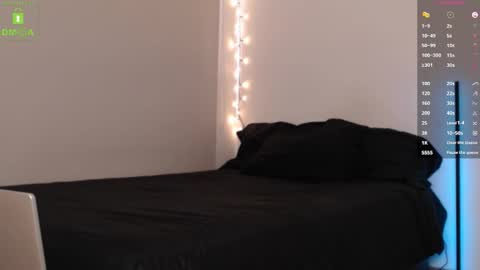 Snapshot of blue_nebula chatting on 10.16.25 Blue online show from 10.16.25