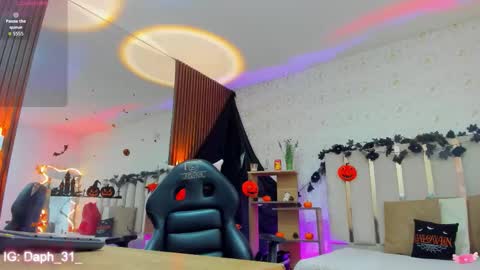 blue_tay1 online show from 10.20.25