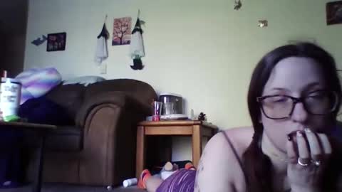 Snapshot of blueeyedbeauty1995 chatting on 05.01.26 Blueeyedbeauty online show from 05.01.26