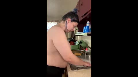 Snapshot of blueeyedbeauty92 chatting on 11.07.25 blueeyedbeauty92 online show from 11.07.25