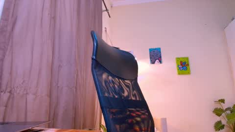 FLORAA online show from 12.22.25