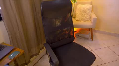 FLORAA online show from 02.13.26