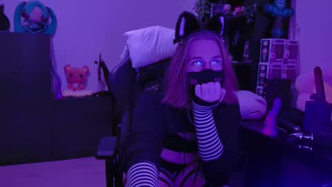 Blue online show from 02.15.26