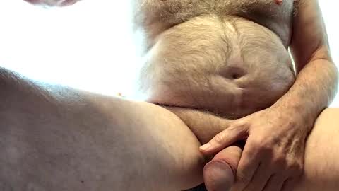 Snapshot of blueyedudeseattle chatting on 02.19.25 Blueyedudeseattle online show from 02.19.25