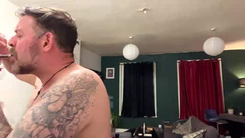 Blueyloey online show from 03.08.25