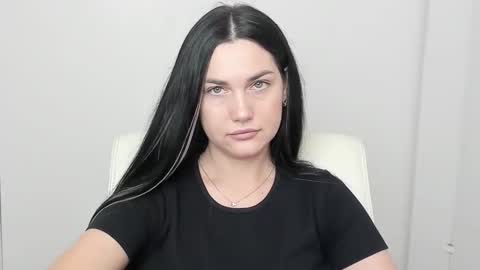 Kelly online show from 10.31.25