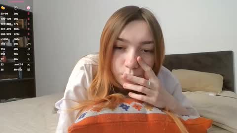 Snapshot of blush_lover chatting on 10.22.25 Kate online show from 10.22.25