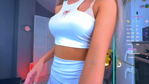 Snapshot of blush_mikki chatting on 01.21.25 Mikki chan online show from 01.21.25