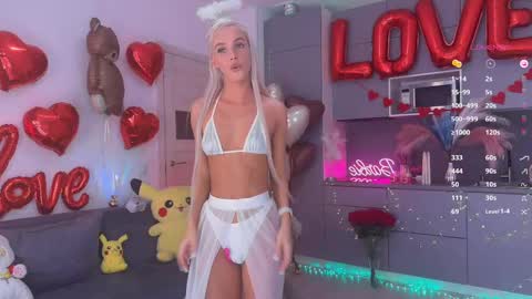 Snapshot of blush_mikki chatting on 02.15.25 Mikki chan online show from 02.15.25