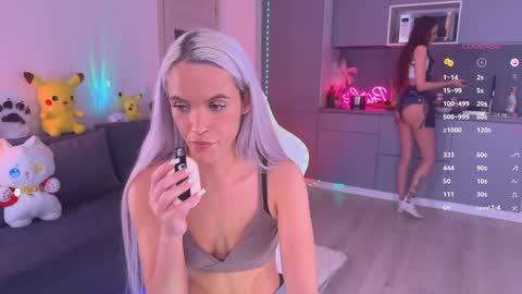 Snapshot of blush_mikki chatting on 03.09.25 Mikki chan online show from 03.09.25