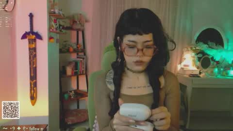   Im Nym  Justa nymph on twitter and IG online show from 11.08.25