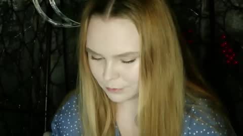 Snapshot of blushing_star chatting on 01.19.26 blushing_star online show from 01.19.26