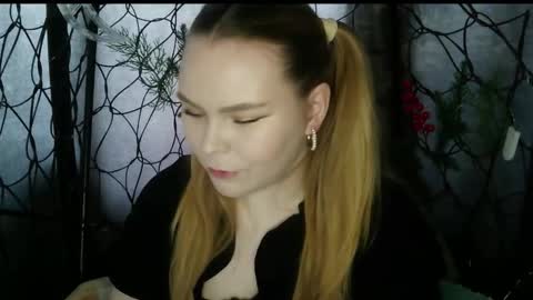 Snapshot of blushing_star chatting on 02.07.26 blushing_star online show from 02.07.26