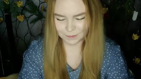 Snapshot of blushing_star chatting on 02.14.26 blushing_star online show from 02.14.26