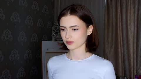 Snapshot of bluuemarine chatting on 05.05.26 Mary online show from 05.05.26