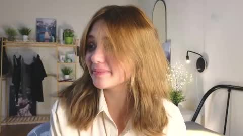 Erica online show from 02.24.25