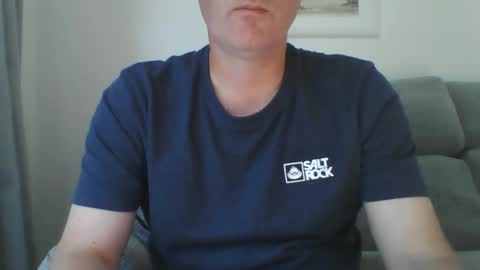 Snapshot of bobby_113 chatting on 09.22.25 bobby_113 online show from 09.22.25