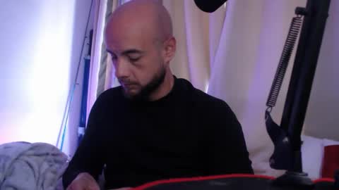 Snapshot of bodyking69 chatting on 01.28.25 bodyking69 online show from 01.28.25