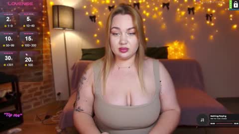  Lina  online show from 12.18.24