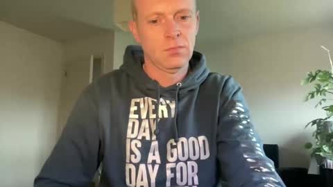 Snapshot of boegieboy76 chatting on 12.30.24 ask me online show from 12.30.24