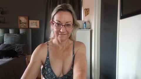 Ningifun couple online show from 12.15.24