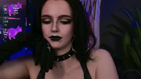 Snapshot of bogemabella chatting on 05.23.26 Your Mistress Bella online show from 05.23.26