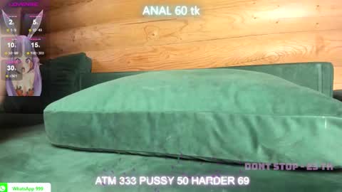 Nail and Olivia online show from 02.11.25