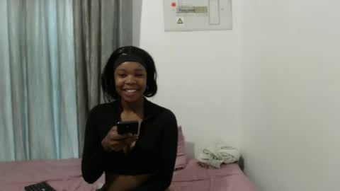 Snapshot of boitylips chatting on 06.12.26 boitylips online show from 06.12.26